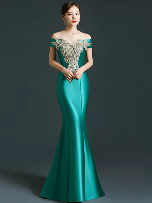 Wholesale Mermaid / Trumpet Mother of the Bride Dress Elegant Off Shoulder Floor Length Satin Short Sleeve with Appliques