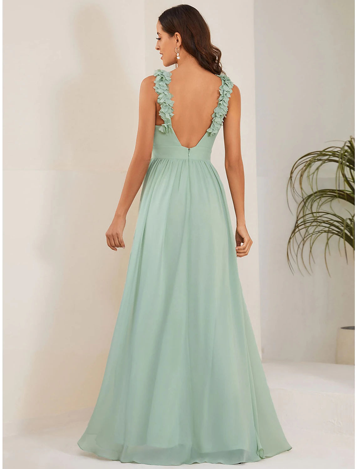 Wholesale  A-Line Wedding Guest Dresses Open Back Dress Formal Black Tie Floor Length Sleeveless Jewel Neck Bridesmaid Dress Chiffon with Pleats Shouder Flower