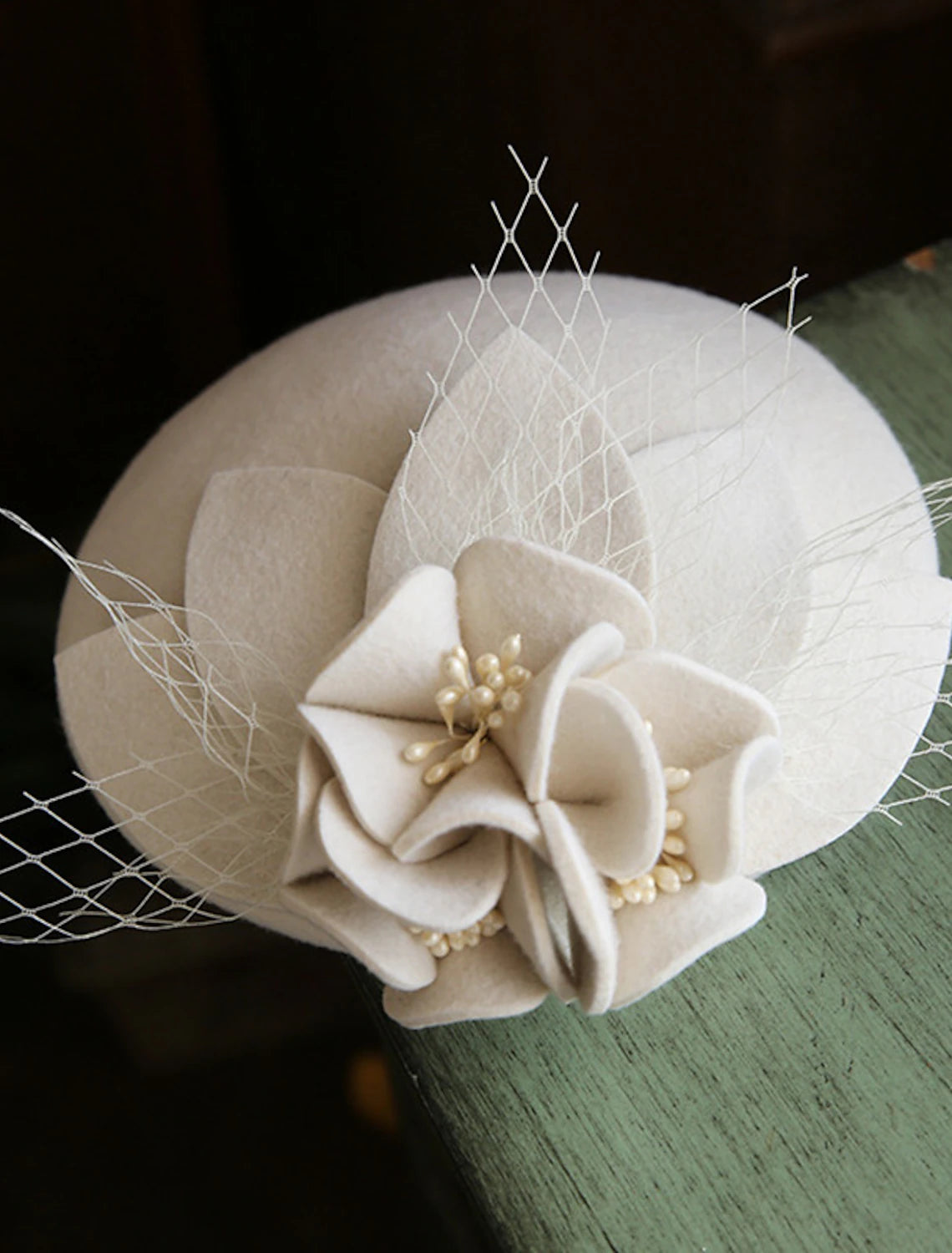 Wholesale Fascinators Kentucky Derby Hat Wool Bucket Hat Horse Race Ladies Day Melbourne Cup Flower Elegant With Floral Tulle Headpiece Headwear