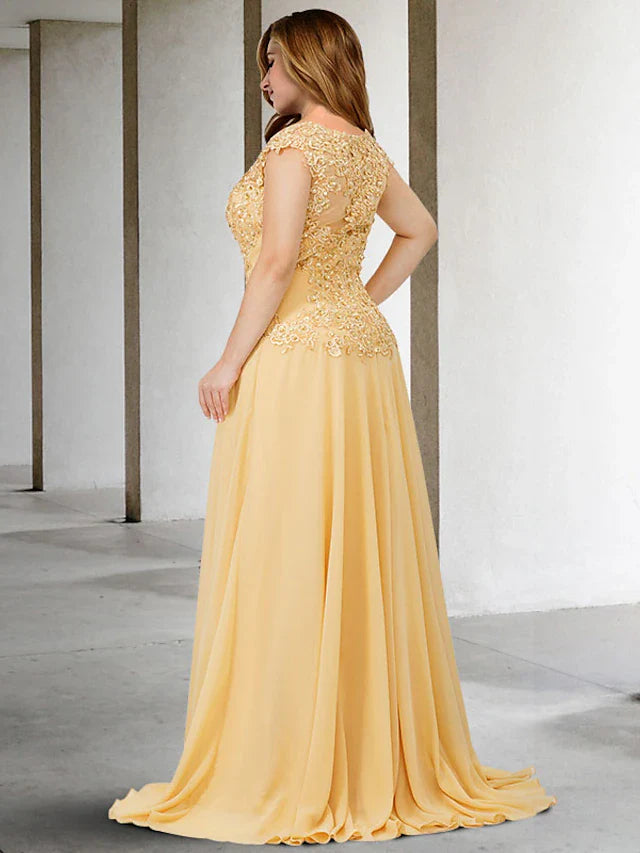 Wholesale A-Line Plus Size Curve Mother of the Bride Dresses Elegant Dress Formal Sweep / Brush Train Sleeveless Jewel Neck Chiffon with Beading Appliques