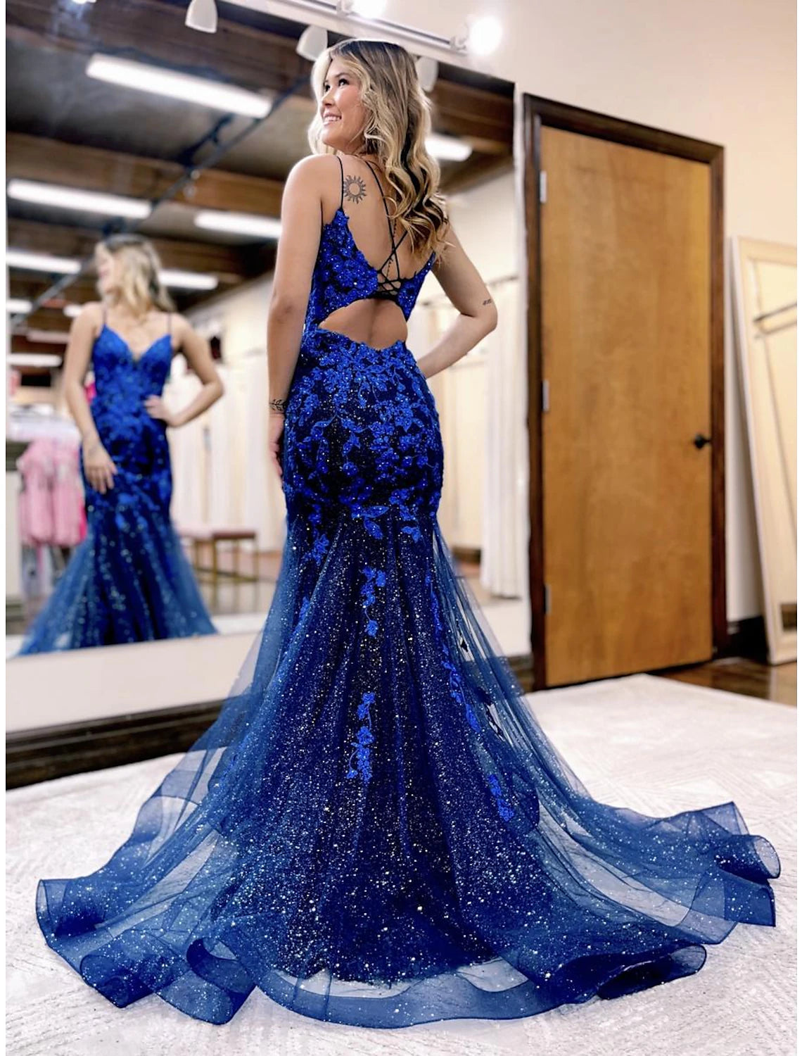 Wholesale  Mermaid / Trumpet Prom Dresses Sparkle & Shine Dress Formal Wedding Party Court Train Sleeveless V Neck Tulle Backless with Glitter Beading Appliques
