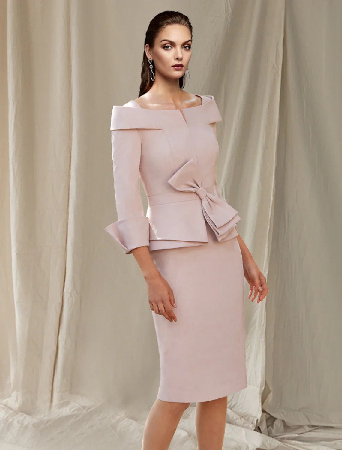 Wholesale Sheath / Column Mother of the Bride Dress Elegant Sweet Bateau Neck Knee Length Satin 3/4 Length Sleeve with Bow(s)