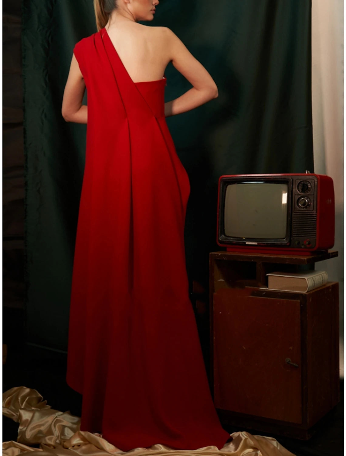 Wholesale Sheath / Column Evening Gown Christmas Red Green Dress Elegant Dress Formal Sweep / Brush Train Sleeveless One Shoulder Stretch Chiffon with Pleats Ruched