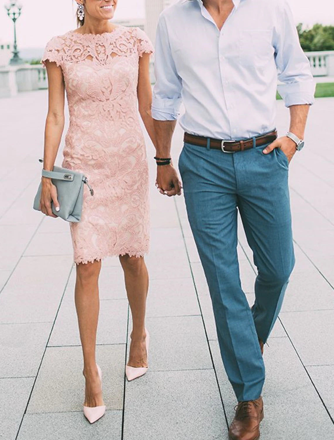 Wholesale Sheath / Column Cocktail Dresses Elegant Dress Wedding Wedding Reception Knee Length Short Sleeve Jewel Neck Lace with Appliques