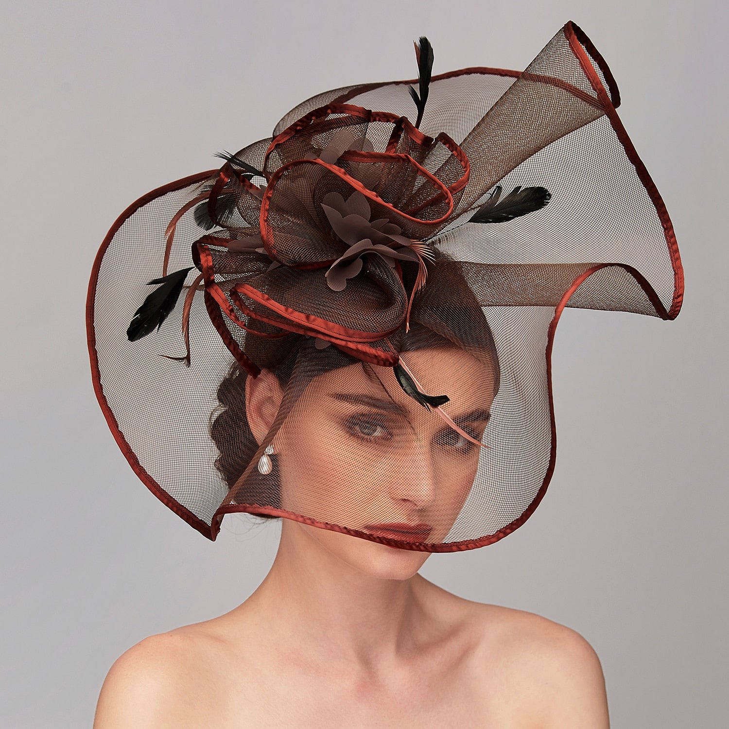 Wholesale Elegant & Luxurious Feather Linen Rayon Kentucky Derby Hat Fascinators Headpiece with Feather Floral Flower 1PC Melbourne Cup Wedding Horse Race Ladies Day Headpiece