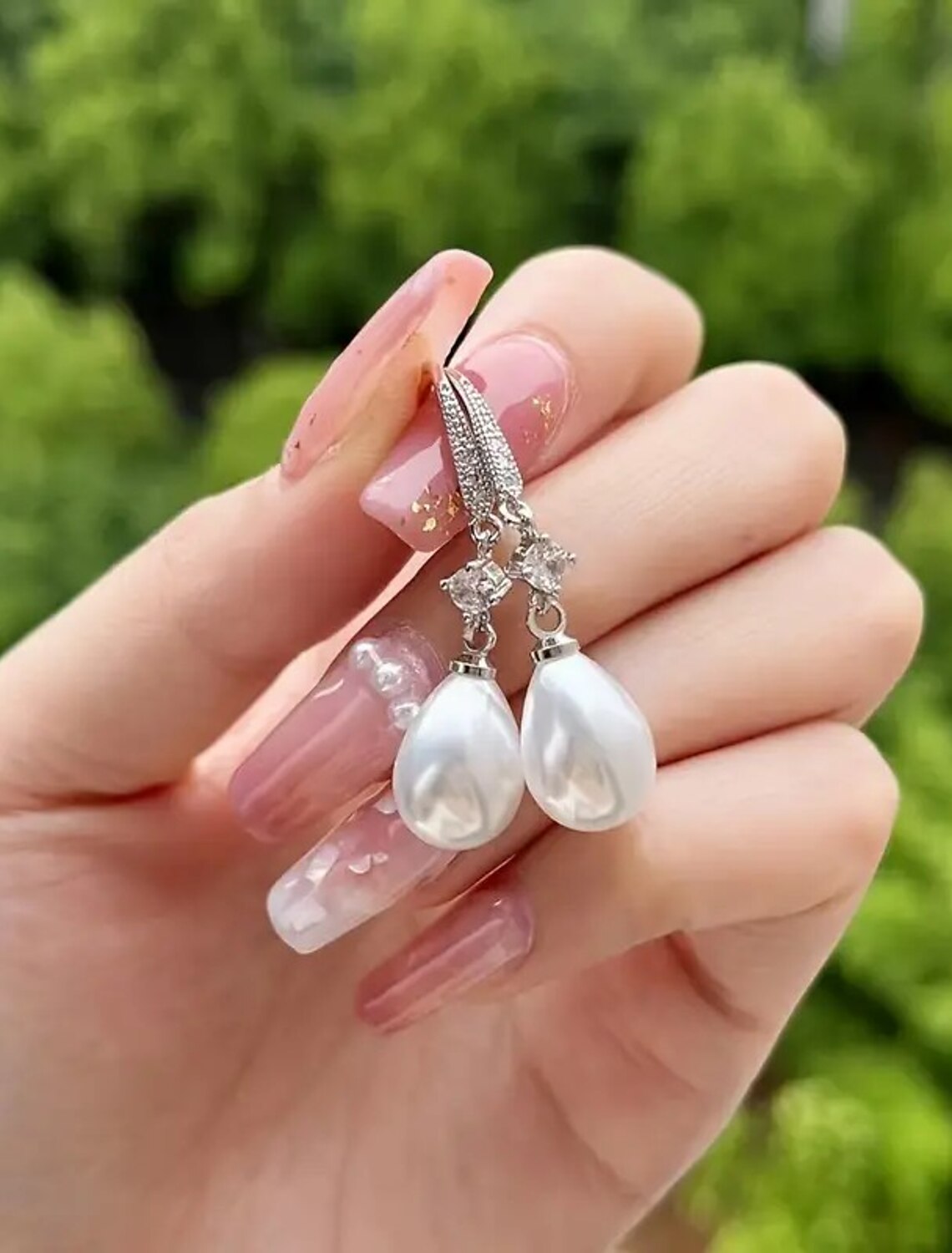 Wholesale Women's Pearl Drop Earrings Fine Jewelry Classic Precious Stylish Simple Earrings Jewelry White For Wedding Party 1 Pair