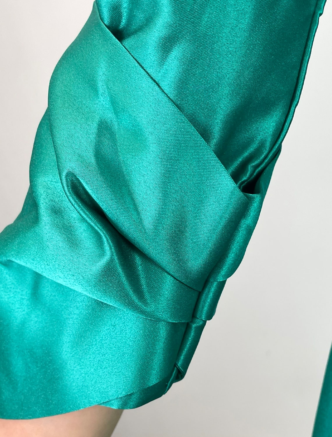 Wholesale A-Line Cocktail Dress Christmas Red Green Dresses Elegant Dress Formal Wedding Guest Tea Length 3/4 Length Sleeve V Neck Satin with Pleats