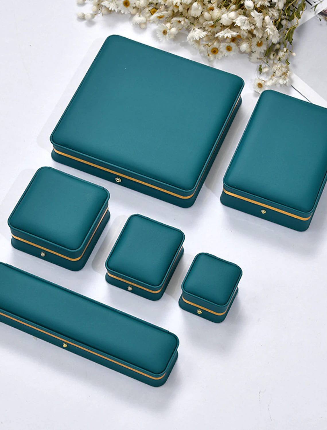 Wholesale Premium Gold Edge Jewelry Box Jewelry Box Gift Box Ring Pendant Bracelet Necklace Pearl Box