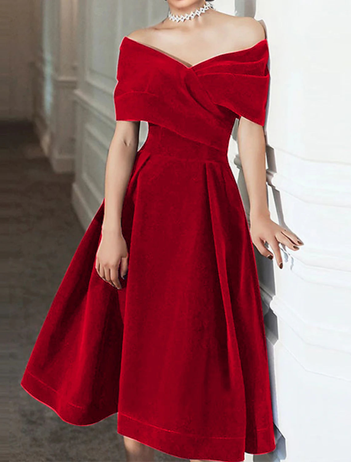 Wholesale A-Line Cocktail Black Dress 1950s Dress Christmas Red Green Dress Fall Wedding Guest Dress Knee Length Short Sleeve Off Shoulder Velvet with Pleats Pure Color