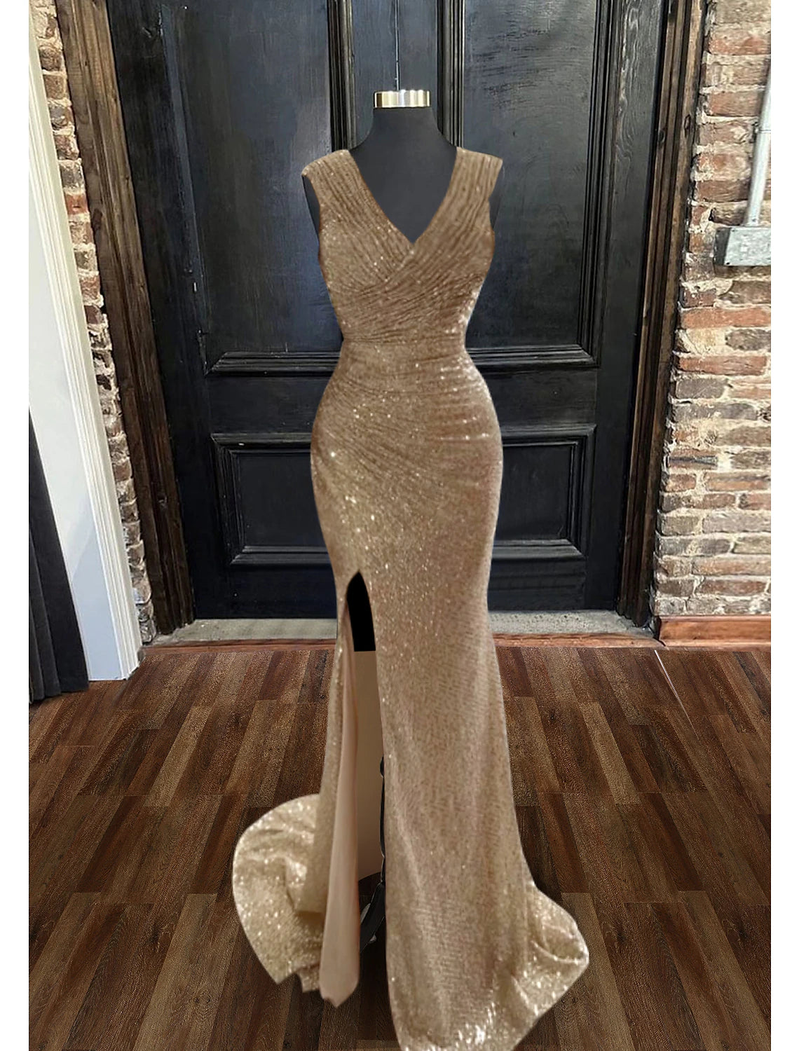 Wholesale  Sheath / Column Prom Dresses Sparkle & Shine Dress Cocktail Party Sweep / Brush Train Sleeveless V Neck Sequined with Glitter Ruched Slit