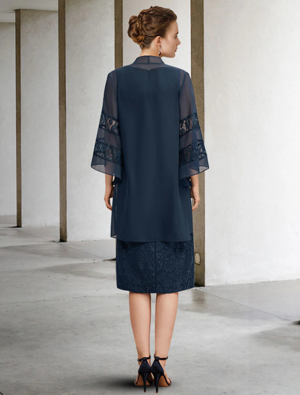 Wholesale  Two Piece Sheath / Column Mother of the Bride Dress Wedding Guest Plus Size Elegant Jewel Neck Knee Length Chiffon Lace Sleeveless with Beading Appliques Fall