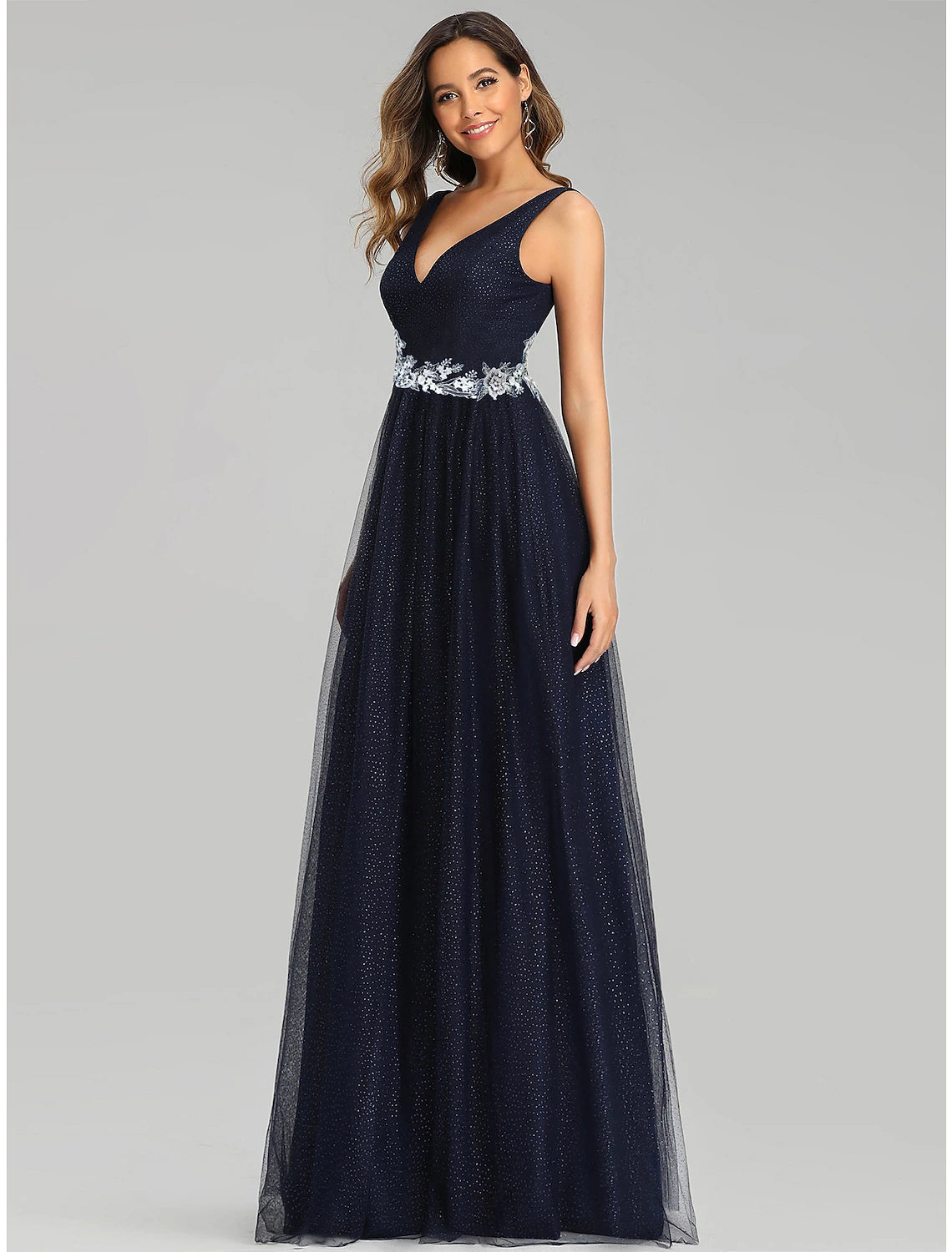 Wholesale  A-Line Prom Dresses Empire Dress Wedding Guest Prom Floor Length Sleeveless V Neck Tulle with Sequin Appliques