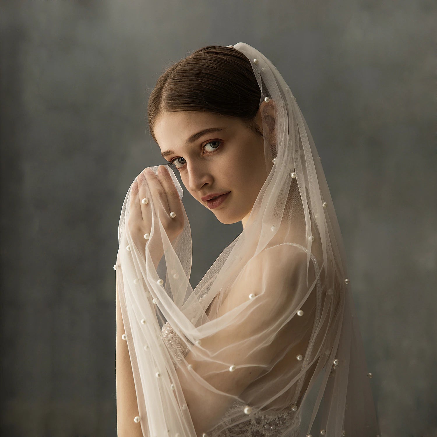Wholesale One-tier Elegant & Luxurious Wedding Veil Cathedral Veils with Faux Pearl 78.74 in (200cm) Tulle / Angel cut / Waterfall