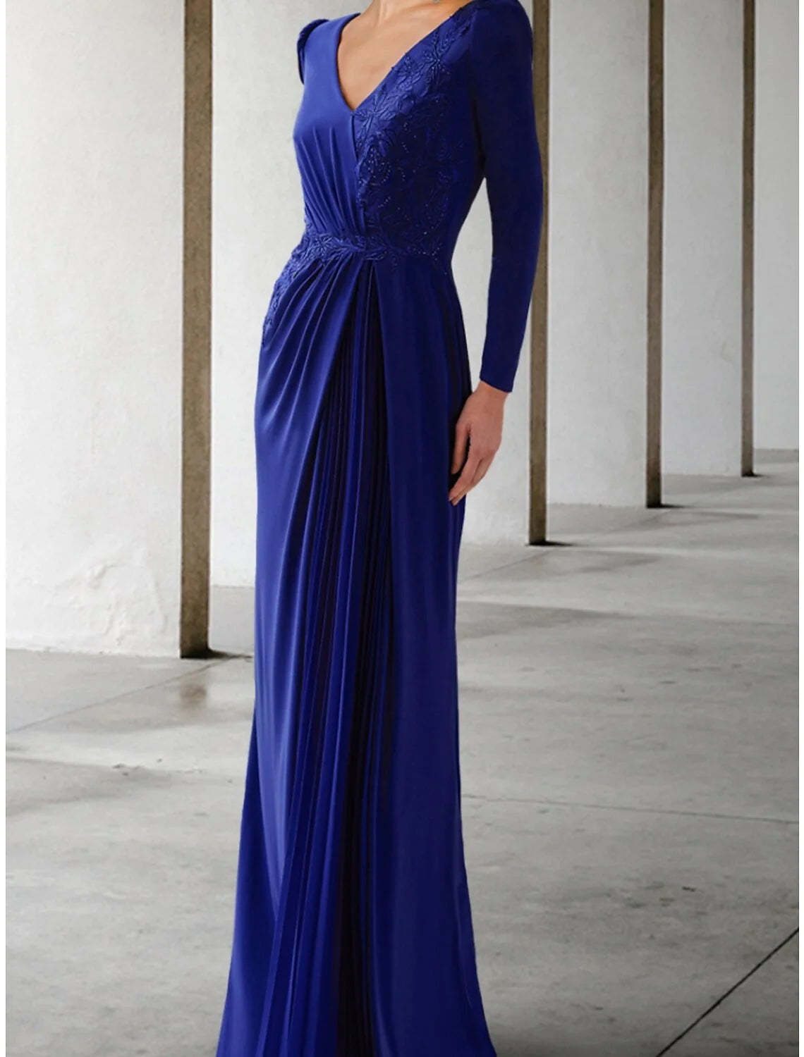 Wholesale A-Line Mother of the Bride Dress Wedding Guest Elegant V Neck Floor Length Lace Stretch Chiffon Long Sleeve with Ruching Solid Color