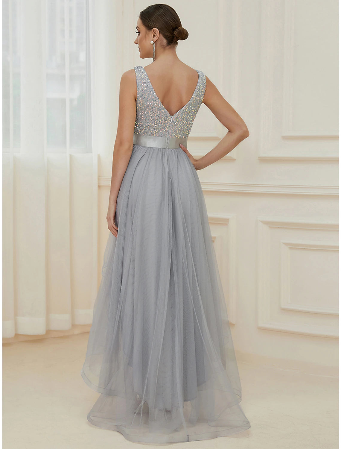 Wholesale A-Line Bridesmaid Dress V Neck Sleeveless Elegant Asymmetrical Sequined with Sequin / Tier