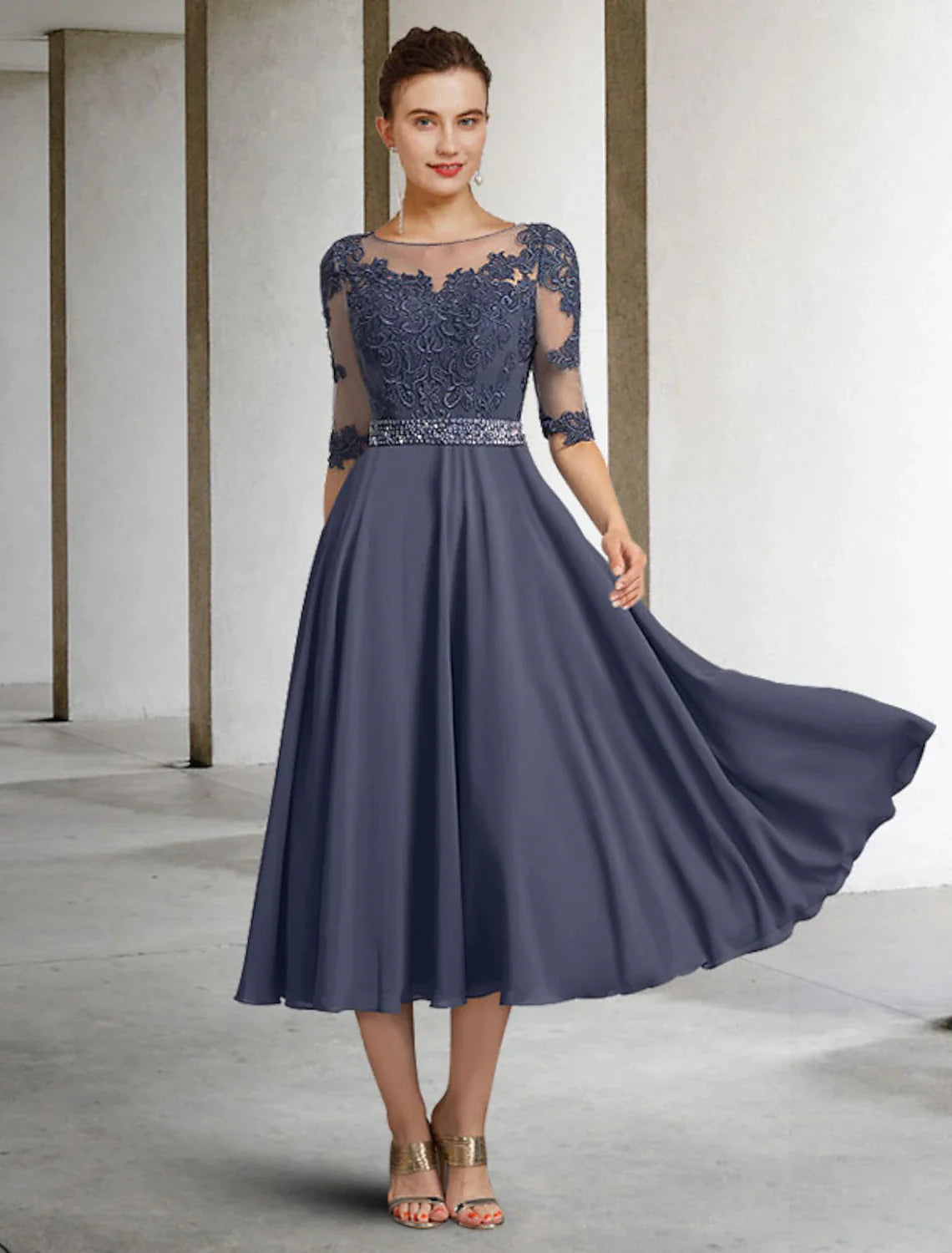 Wholesale A-Line Mother of the Bride Dress Luxurious Elegant Jewel Neck Tea Length Chiffon Lace Tulle Half Sleeve with Crystals Appliques