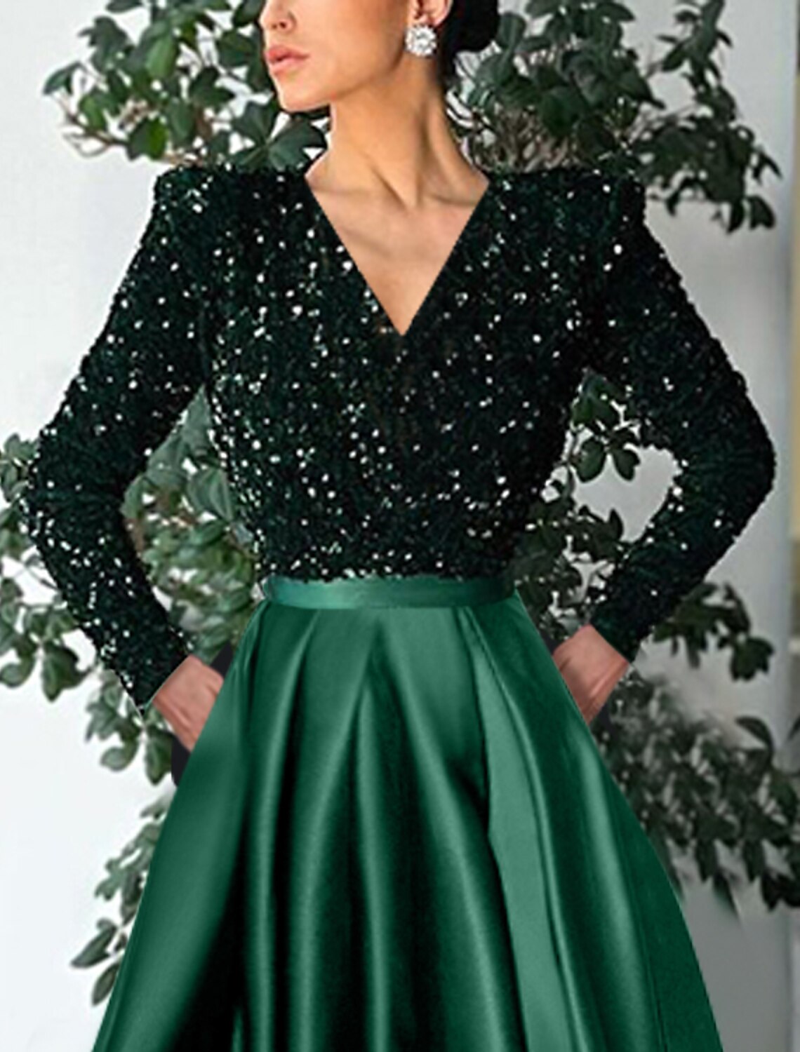 Wholesale A-Line Cocktail Dresses Christmas Red Green Dress Formal Wedding Guest Tea Length Long Sleeve V Neck Sequined with Sequin